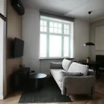 Rail & Old Town Апартаменты