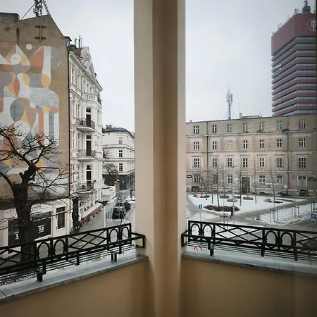 Rail & Old Town * Poznan