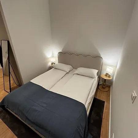 Rail & Old Town Апартаменты
