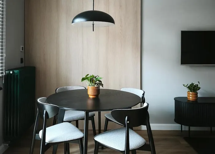 Rail & Old Town Daire *