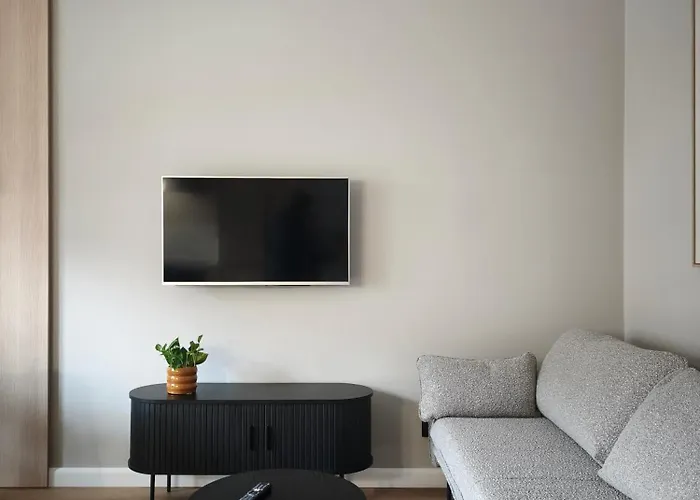 Rail & Old Town Daire *