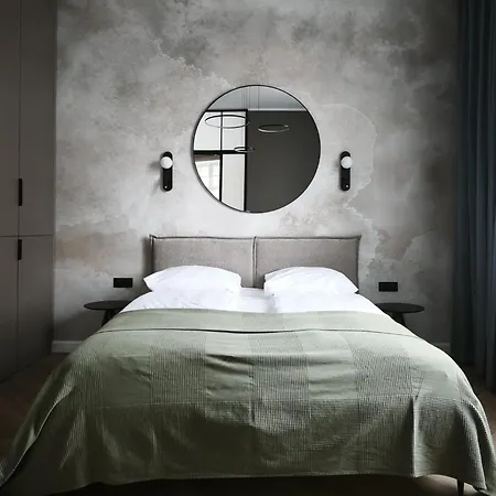 Rail & Old Town Apartament