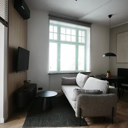 Rail & Old Town Apartament