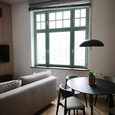 Rail & Old Town * بوزنان