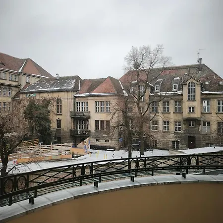 Rail & Old Town
