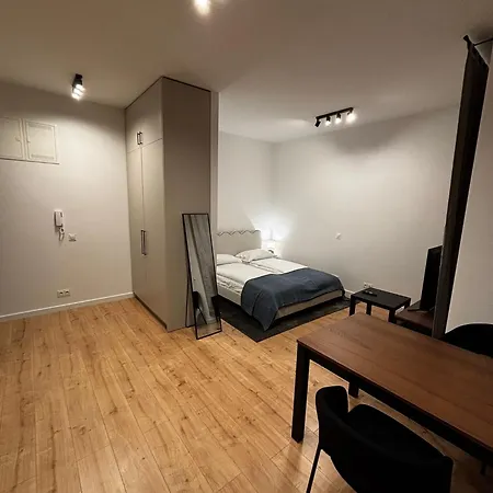 Rail & Old Town * Poznań