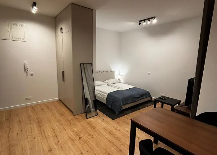 Rail & Old Town * Poznań