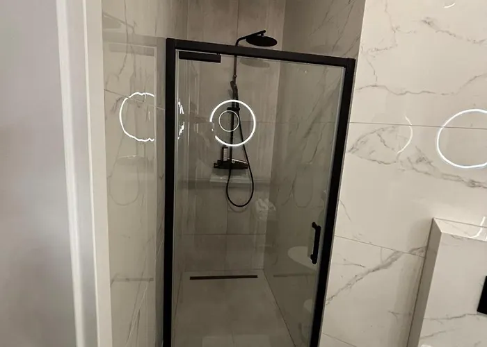 Rail & Old Town * Poznań